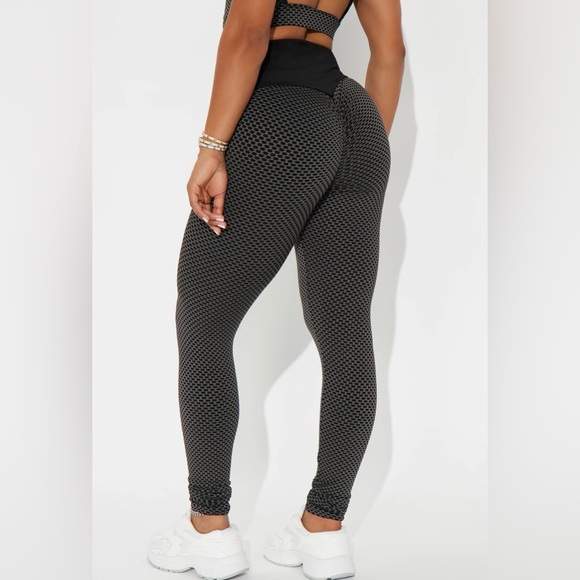 Textured Active Set - Picture 5 of 5